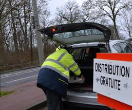 Distribution de sacs de sel de déneigement