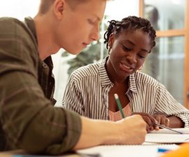 « Trouve ta place » : un  accompagnement complémentaire pour l’orientation des 15-25 ans au LAC